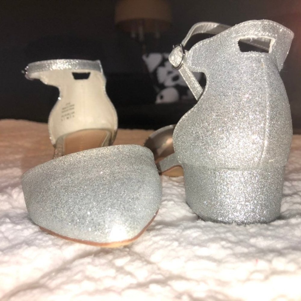 heels size 6